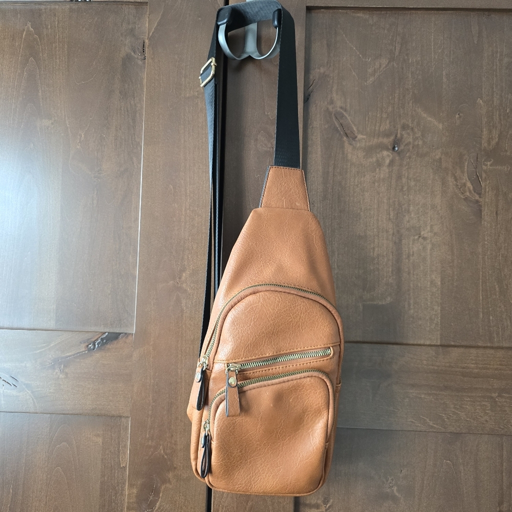 Crossbody purse